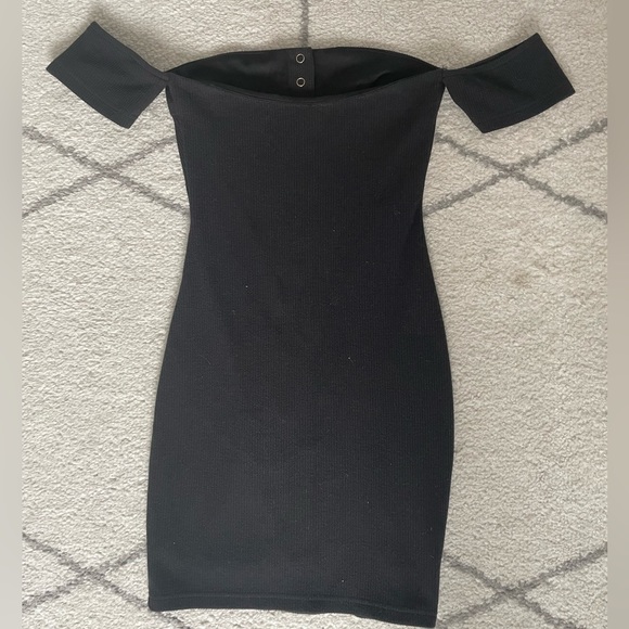 Sabo Off-The-Shoulder Mini Dress - Picture 2 of 3